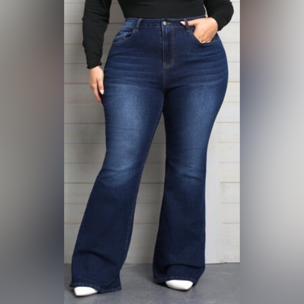 SHEIN Blue Flared Curvy High Waisted Stretchy Boot Cut Jeans Size 2X